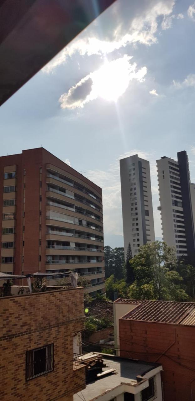 Cozy Apartment In The Poblado San Lucas Medellín Exterior foto